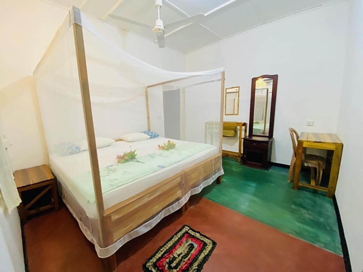 Beach Cab Resort Arugam Bay Buitenkant foto